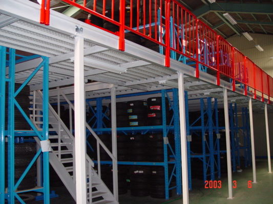 500 kg-2000 kg/warstwa Pojemność Mezzanine Racking System For Industrial Storage