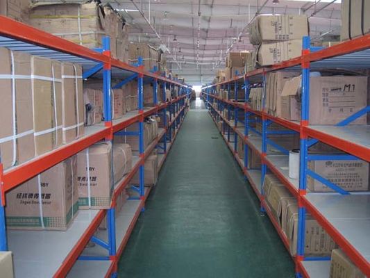 Łatwo zmontowany półki średnio wytrzymały system półki dla magazynu