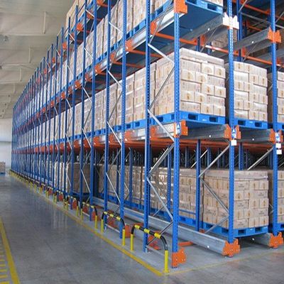 System automatycznego składowania palet, zmontowany swobodnie